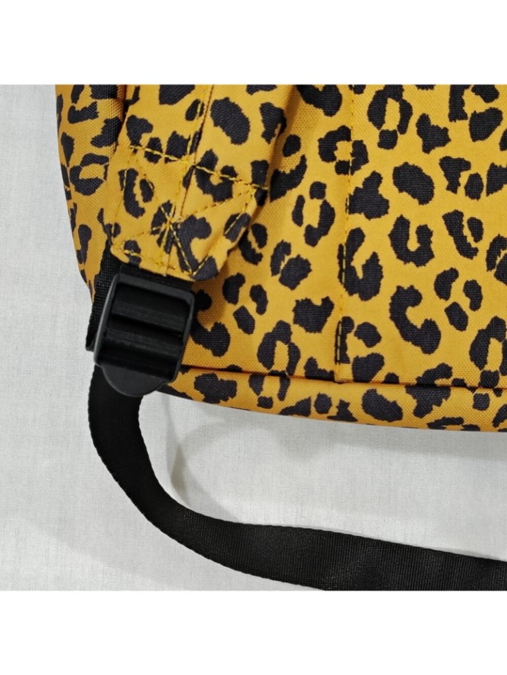 No Boundaries Cargo Backpack Leopard Print Yellow Black Magnetic Snap Pockets - Picture 13 of 16